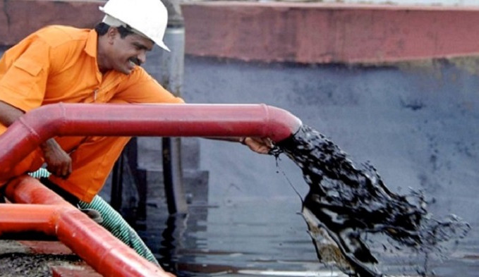 Petrol zengini Nijerya 2.7 milyar dolarlık dış kredi alacak