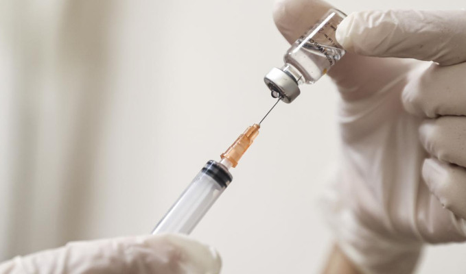 Uzmanlar: Kan pıhtılaşması riski az, aşı olun