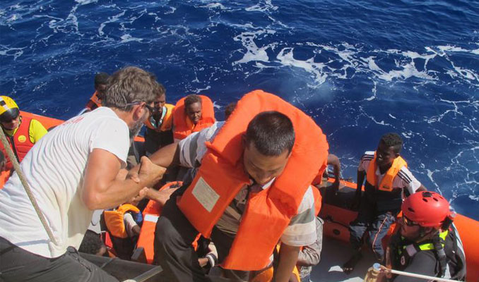 Akdeniz'de tekne faciası! 100 göçmen hayatını kaybetti