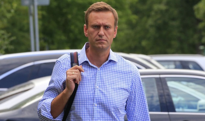 Rus muhalif Navalny, hastaneye kaldırıldı