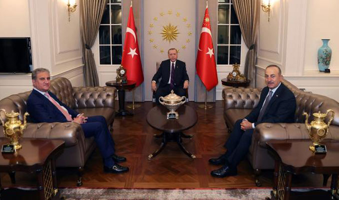 Pakistan Dışişleri Bakanı'ndan Cumhurbaşkanı Erdoğan'a ziyaret