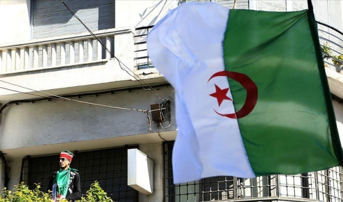 Cezayir'de 850 milyon dolarlık mal varlığına el konuldu