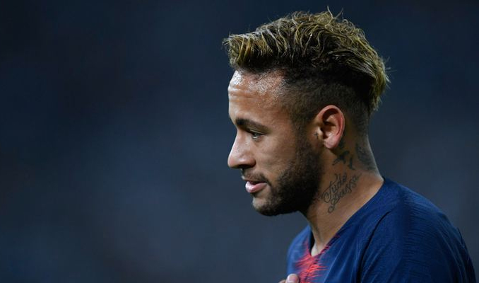 PSG, Neymar'ın sözleşmesini uzattı