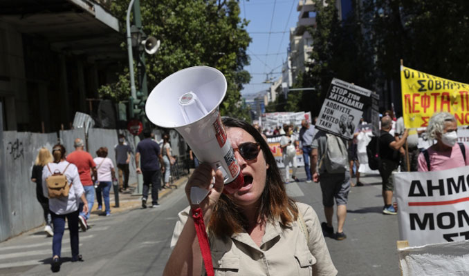 Yunanistan'da 1 haftada 2'nci grev