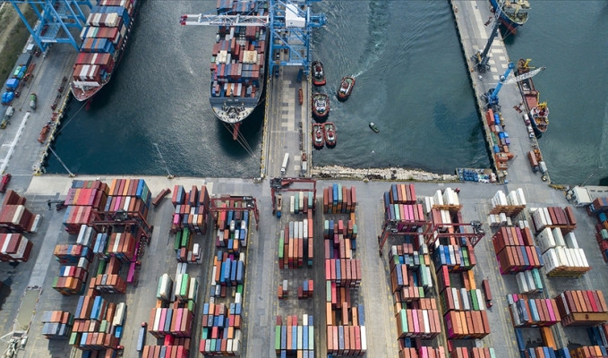 Salgına rağmen limanlardaki ticarette artış