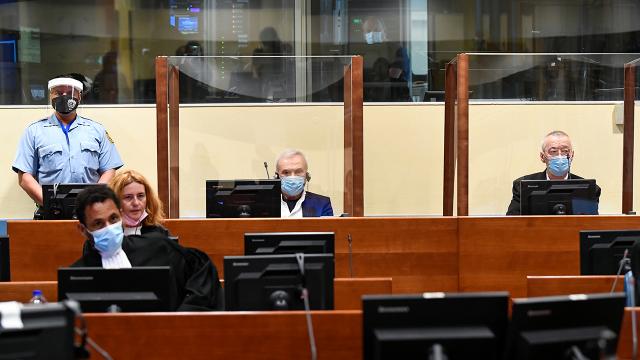Miloşeviç'in danışmanlarına 12'şer yıl hapis cezası