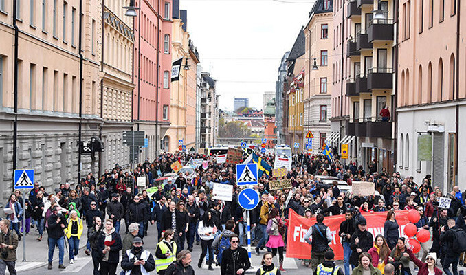İsveç'te Kovid protestosu: 20 kişi gözaltına alındı