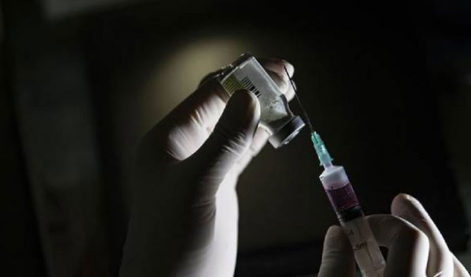 Çalışanlara aşıların yan etkileri için ücretli izin