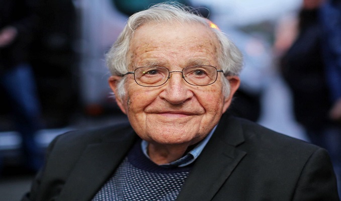 Chomsky: İslam, Batı'nın bin yıllık korkusudur