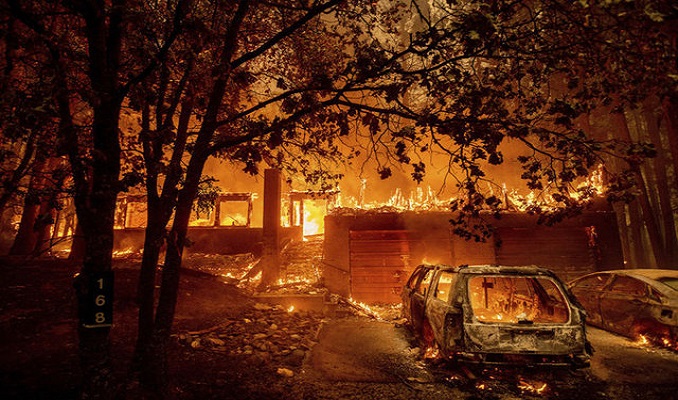  Kaliforniya eyaletinde tarihinin en büyük orman yangını!