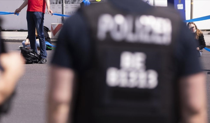 Almanya'da Türk aileye ırkçı saldırıda bulunanlar serbest bırakıldı