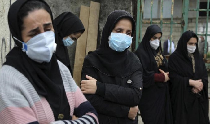İran'da son 24 saatte korona virüs nedeniyle 527 can kaybı