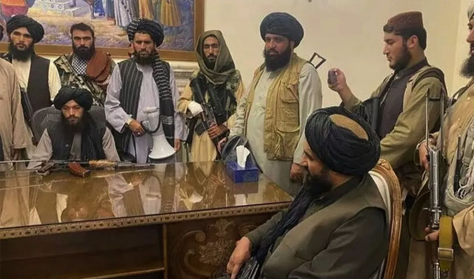 Taliban heyeti, Afgan siyasiler ile görüştü