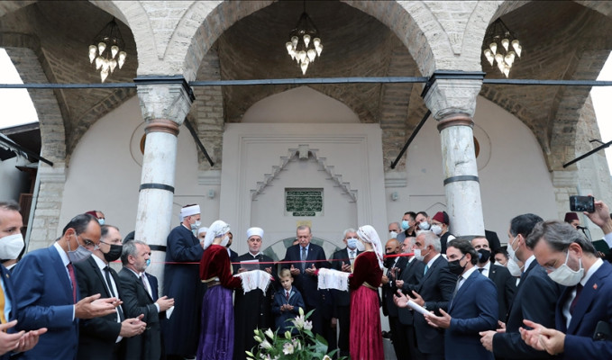  Erdoğan, Bosna Hersek'te Başçarşı Camii açılışını yaptı