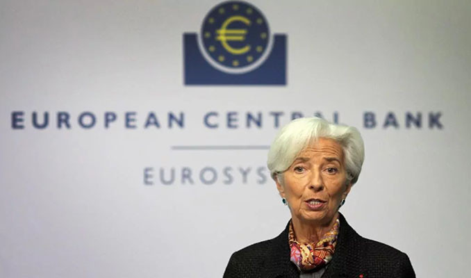 Lagarde: Euro Bölgesi ekonomisi toparlanıyor