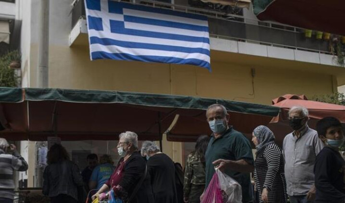 Yunanistan Kovid-19 ile mücadelede yeni tedbirler alıyor