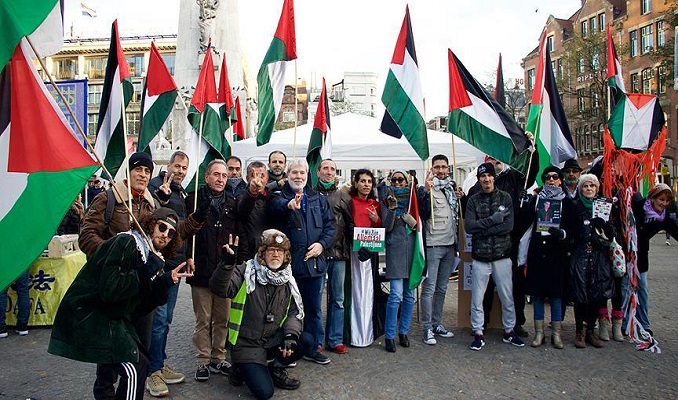 Hollanda'da İsrail hapishanelerindeki Filistinliler için gösteri