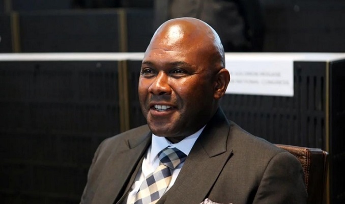 Johannesburg Belediye Başkanı trafik kazasında hayatını kaybetti