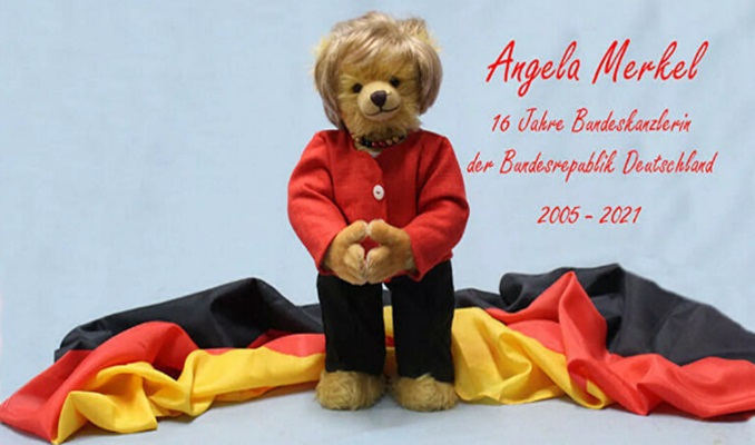Merkel'e 'oyuncak ayı' hatırası