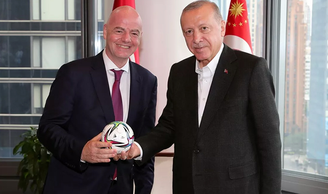 Erdoğan, FIFA Başkanı Infantino ile bir araya geldi