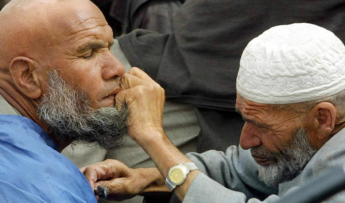 Taliban'dan sakal tıraşı yasağı açıklaması