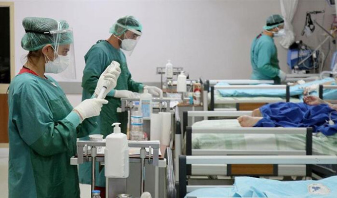 Antalya'da sağlık çalışanları yeniden yıllık izin kullanabilecek