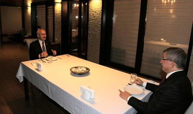 Kılıçdaroğlu ve Davutoğlu'ndan sürpriz buluşma