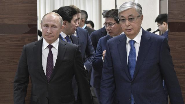 Putin ile Tokayev Kazakistan’daki durumu görüştü