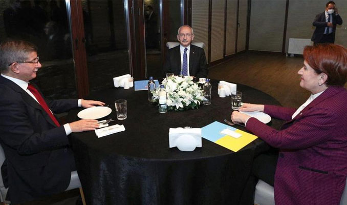Kılıçdaroğlu, Akşener ve Davutoğlu Ankara'da bir araya geldi