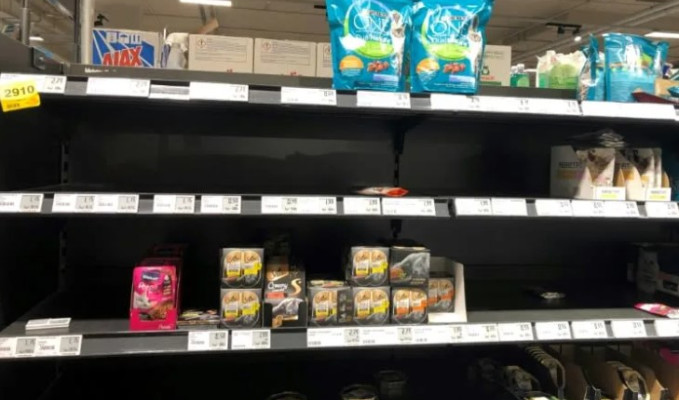 Enflasyon Alman süpermarketleri de vurdu: Raflar boş kaldı