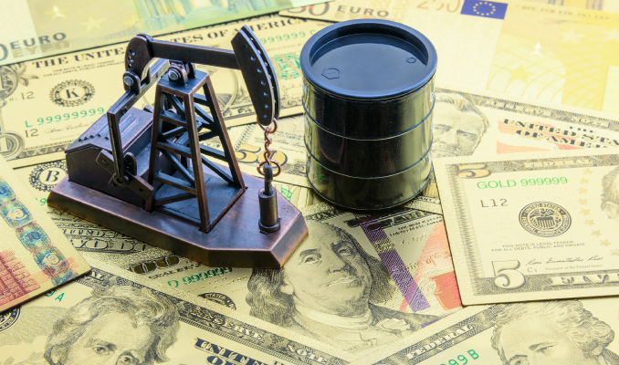 Güçlü dolar, petrol ithalatçılarının belini büküyor
