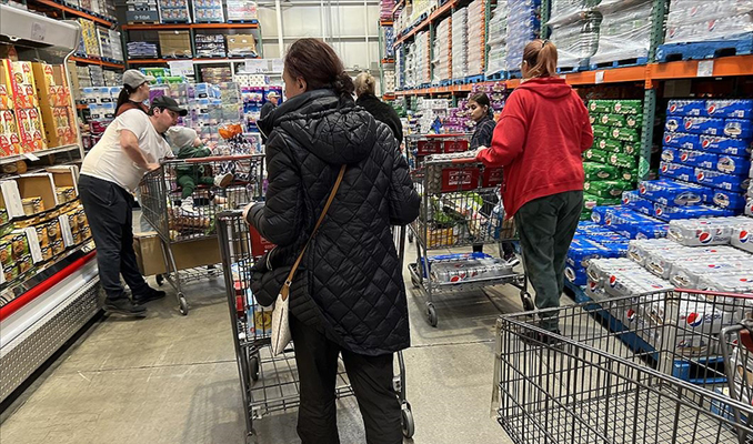 Kanadalılar artan fiyatlar nedeniyle gıda stokluyor	