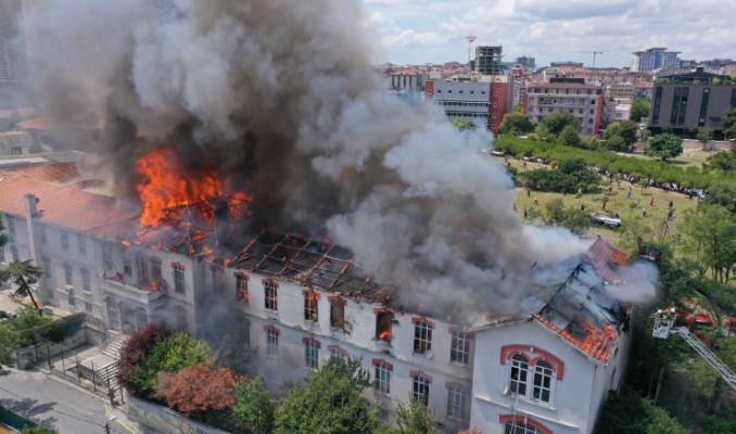 Balıklı Rum Hastanesi'ndeki yangına takipsizlik kararı 