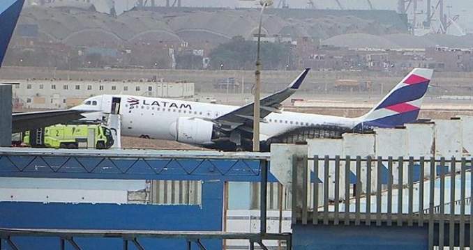 Peru'da uçak, itfaiye aracına çarptı: 2 ölü
