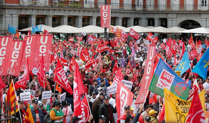 İspanya'da işçi sendikaları meydanlara indi