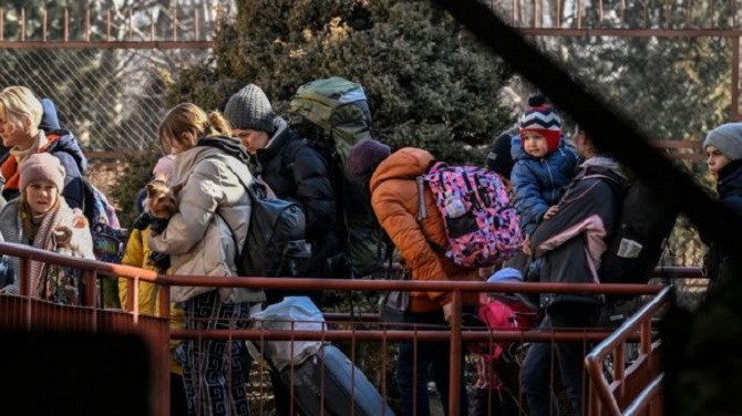 Polonya, Ukraynalı sığınmacılardan ücret alacak