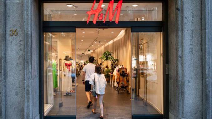 H&M, 1500 kişiyi işten çıkaracağını açıkladı