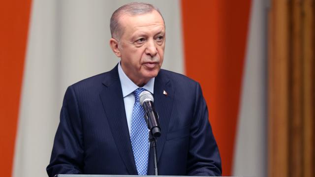 Erdoğan: Enflasyonu 2024'te tek haneye düşürmekte kararlıyız