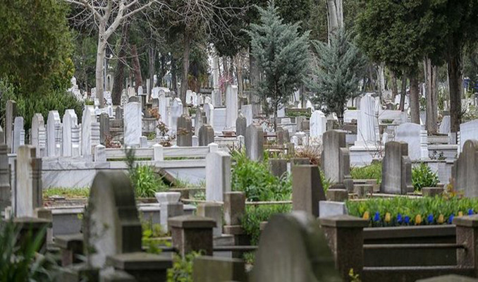 İstanbul'da mezar yeri fiyatları dudak uçuklattı