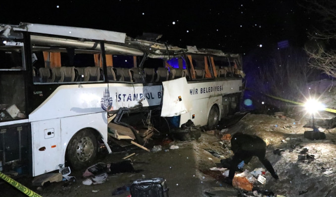İBB otobüsü Çankırı'da devrildi: Ölü ve yaralılar var