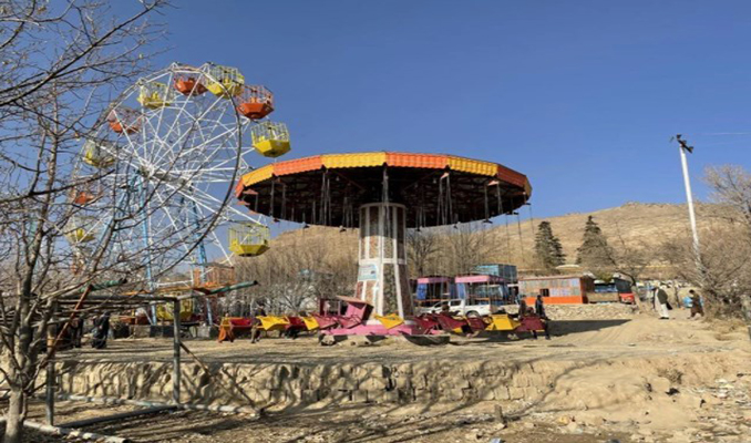 Taliban mensuplarının silahla eğlence parklarına girmesi yasaklandı