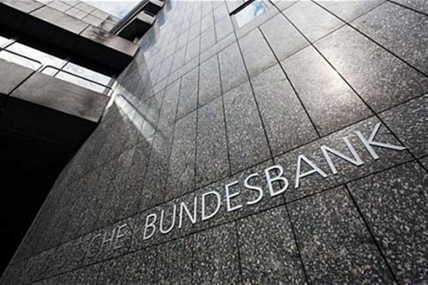 Bundesbank: Alman ekonomisi daralıyor
