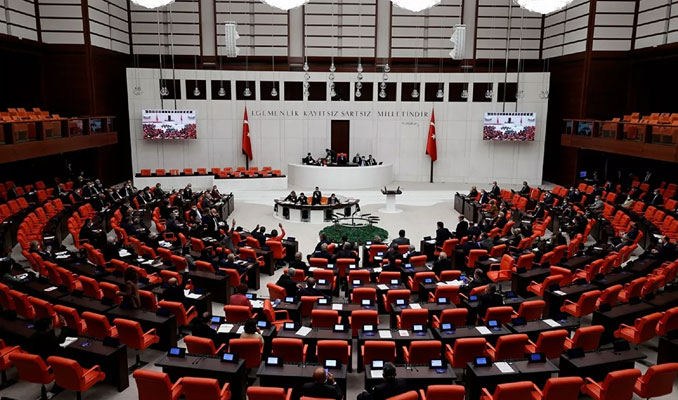 AK Parti'nin Meclis'in çalışma takvimine ilişkin grup önerisi kabul edildi