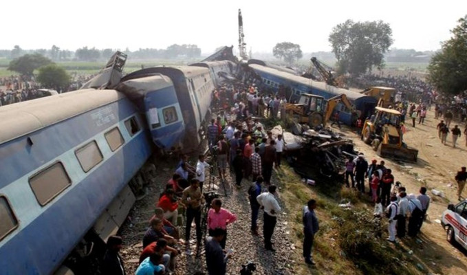 Kongo'da tren kazası: 60 kişi hayatını kaybetti