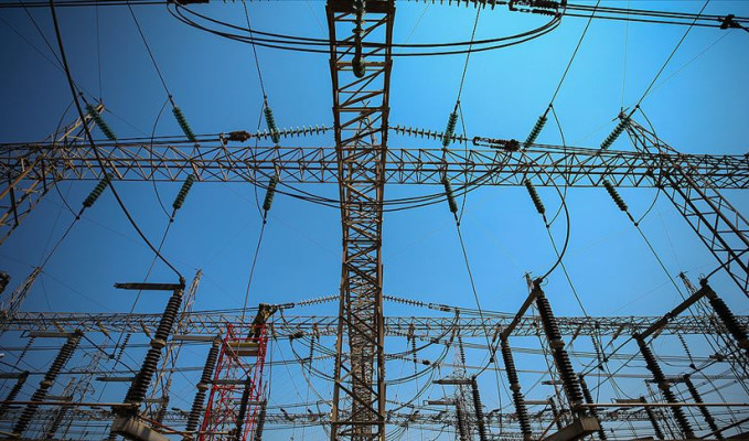 İspanya ve Portekiz'den AB'ye elektrik fiyatlarına sınırlama teklifi