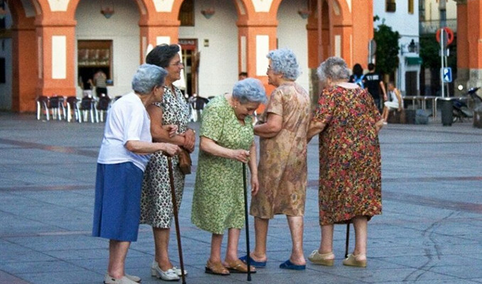 Dünya genelinde yaşlı nüfus oranı artıyor