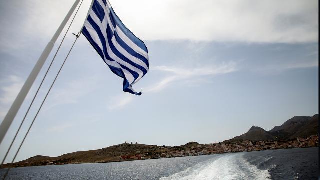 Yunanistan'dan Rusya'ya yaptırım: Tankere el koydu!