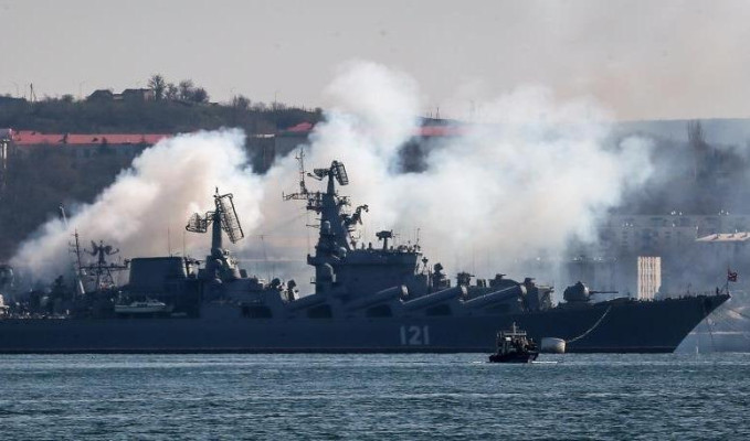 Rusya'nın batan amiral gemisinde 40 askerin öldüğü iddia edildi