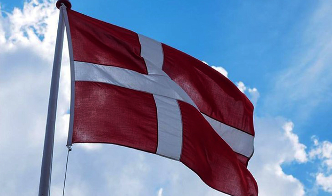 Danimarka korona virüs aşılamalarını durduruyor