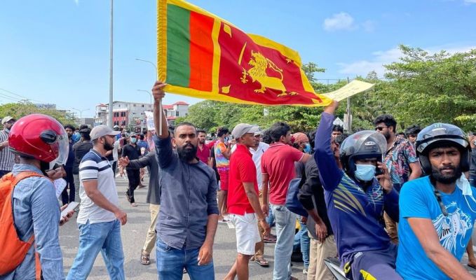 Sri Lanka’da sokağa çıkma yasağı uzatıldı